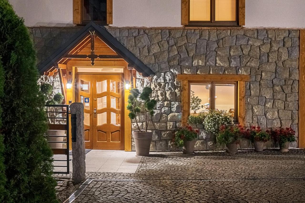 Villa Zrodlo & Spa Krynica Zdroj Dış mekan fotoğraf